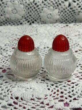 Vintage MCM Clear Ribbed Glass Salt and Pepper Shakers with Red Caps, farmhouse